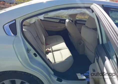 2017 Subaru Legacy 2.5I Premium z USA, uszkodzony, nr VIN 4S3BNAF62H3039534